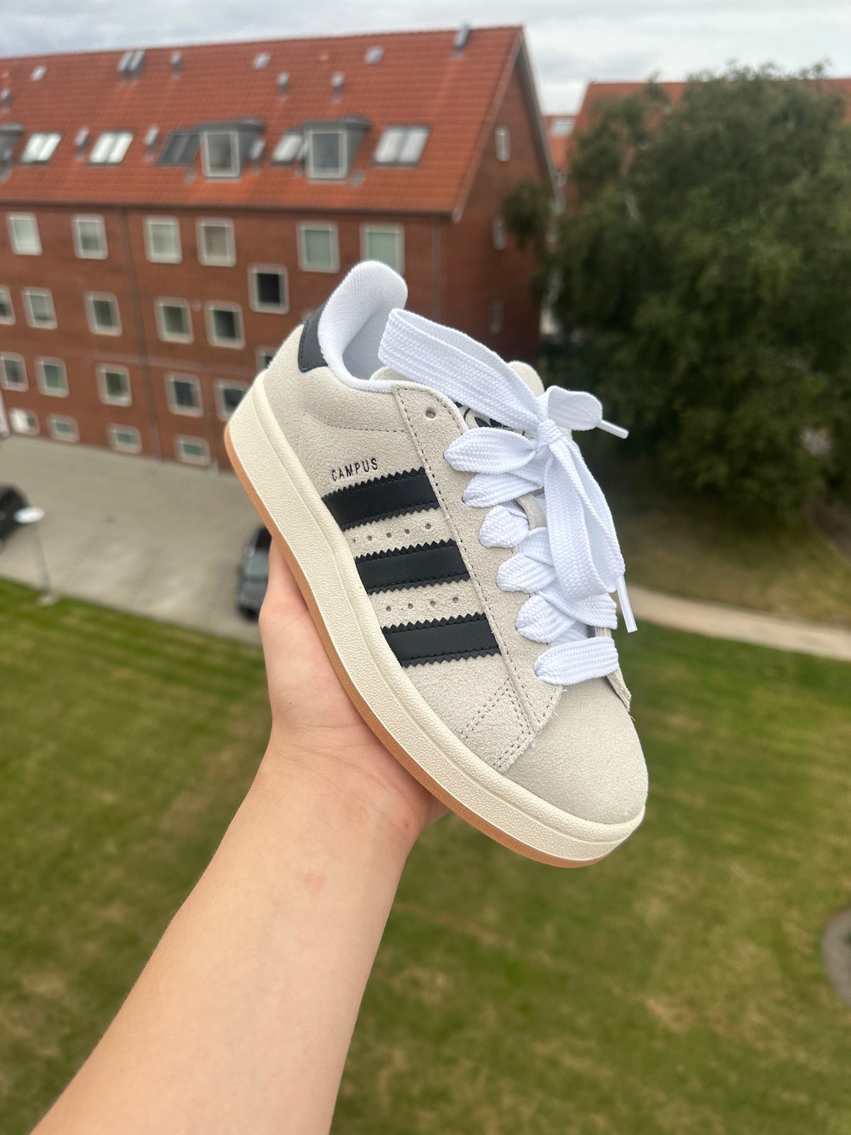 Adidas Campus 00s "Crystal White Core Black"