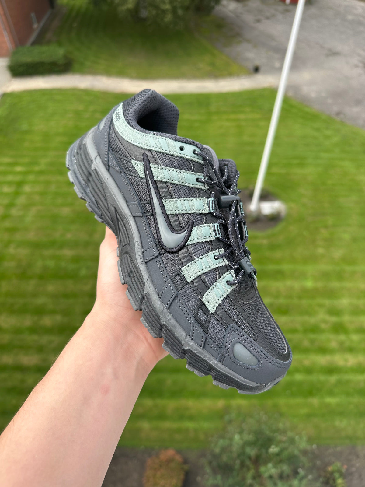 Nike P-6000 Anthracite Clay Green